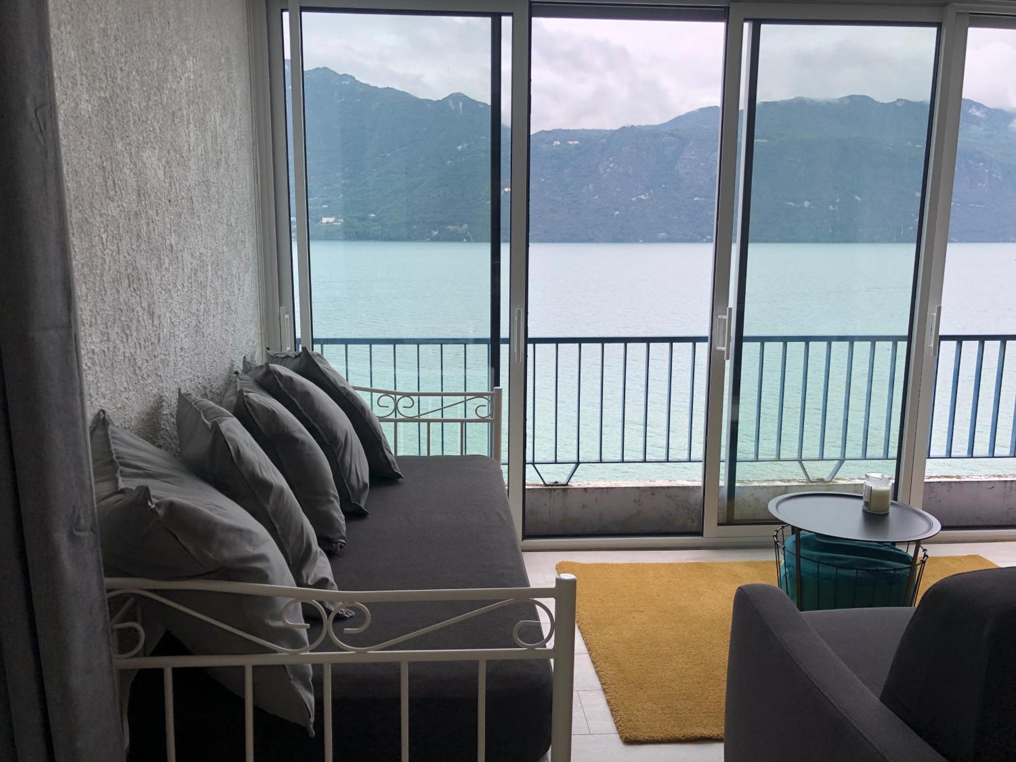 Le Lamartine, Vue Magnifique Face Au Lac Du Bourget Aix-les-Bains Exterior photo
